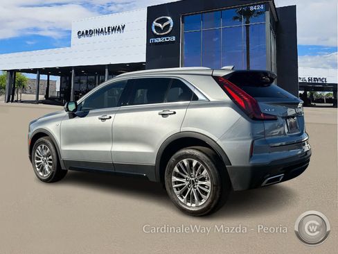 Used 2025 Cadillac XT4 Premium Luxury image 4
