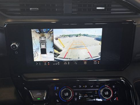 Used 2025 GMC Sierra 1500 AT4 w/ AT4 Premium Package AWD/4WD image 22