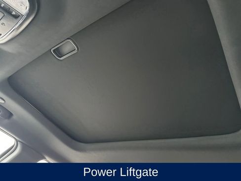 Used 2018 Jeep Grand Cherokee Altitude image 22