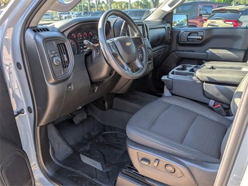 Certified 2024 Chevrolet Silverado 1500 Custom w/ LPO, Dark Essentials Package image 6