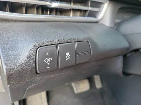 Used 2024 Hyundai Elantra Limited FWD image 32