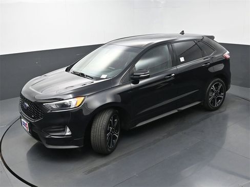 Used 2022 Ford Edge ST image 31