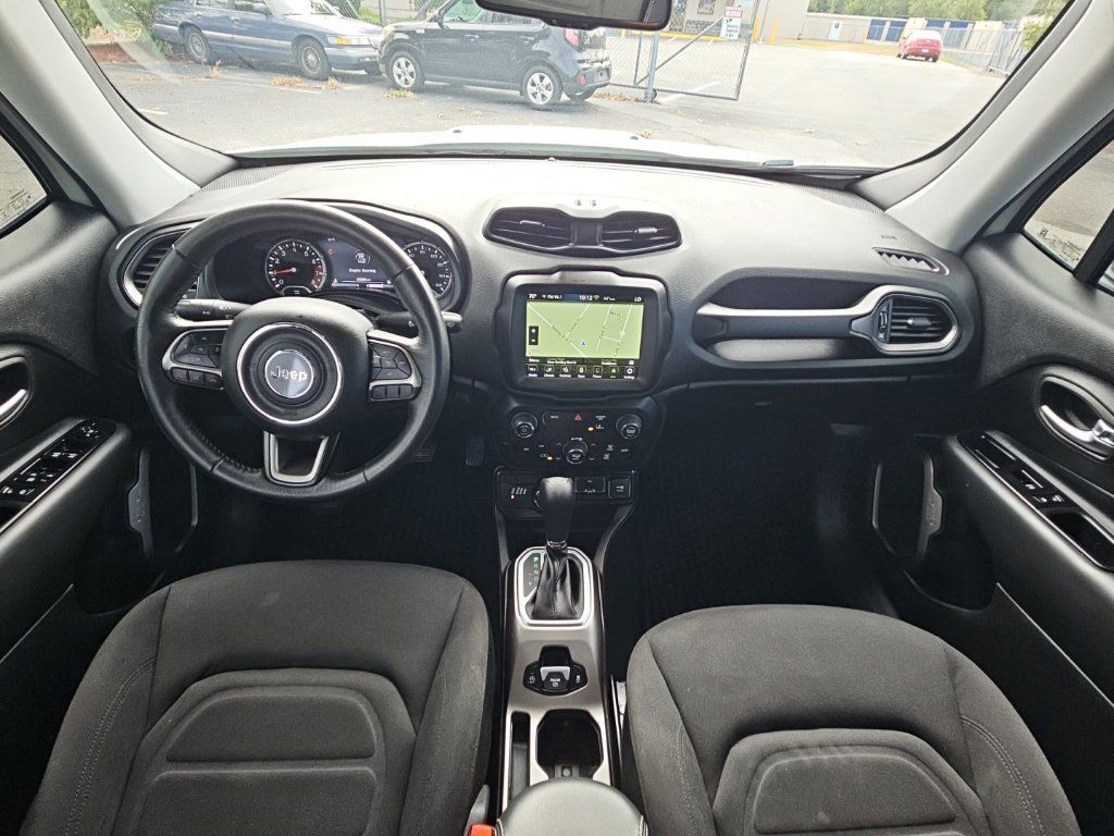 Used 2022 Jeep Renegade Latitude w/ Convenience Group AWD/4WD image 9