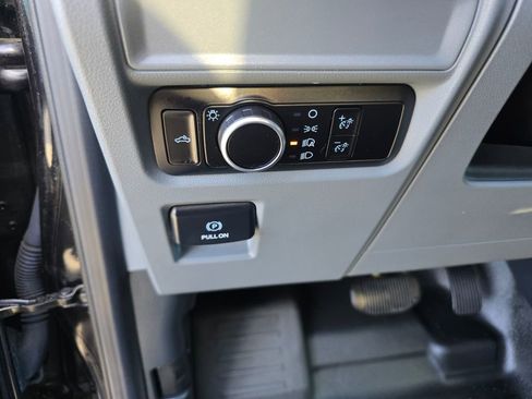 Used 2023 Ford F150 XL image 16