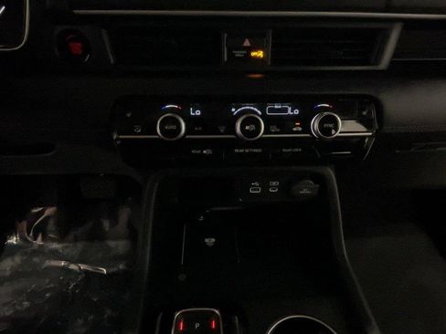 Certified 2025 Honda Pilot EX-L image 38