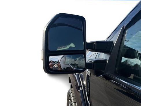 Used 2021 Ford F250 Platinum image 30