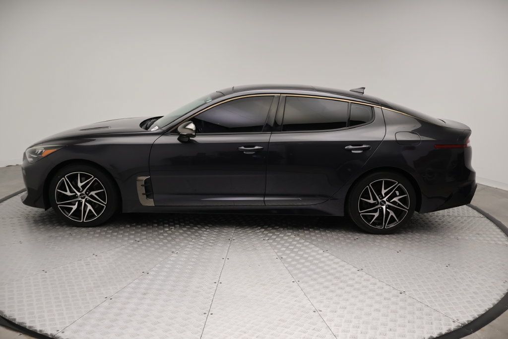 Used 2022 Kia Stinger GT-Line w/ Sun & Sound Package RWD image 12
