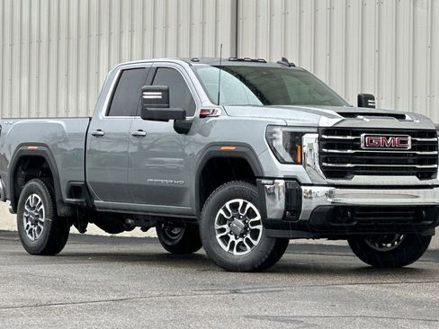 New 2026 GMC Sierra 2500 SLE w/ Preferred Package image 2
