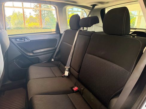 Used 2018 Subaru Forester 2.5i Premium AWD/4WD image 18