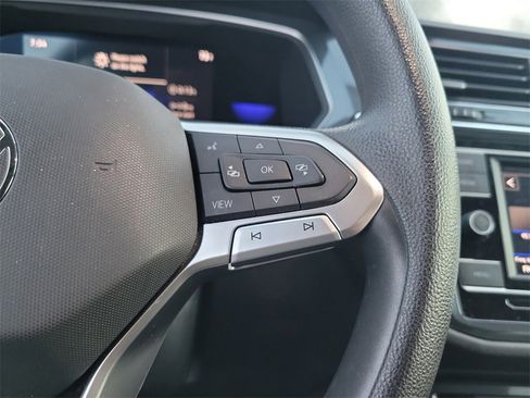 Certified 2022 Volkswagen Tiguan S image 18