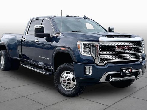 Used 2021 GMC Sierra 3500 Denali w/ Denali Ultimate Package AWD/4WD image 2