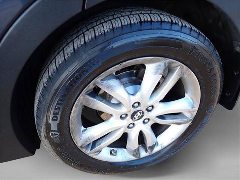 Used 2013 Hyundai Santa Fe Sport 2.0T w/ Technology Pkg AWD/4WD image 7