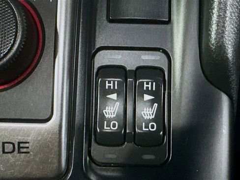 Used 2021 Subaru Forester Premium image 26