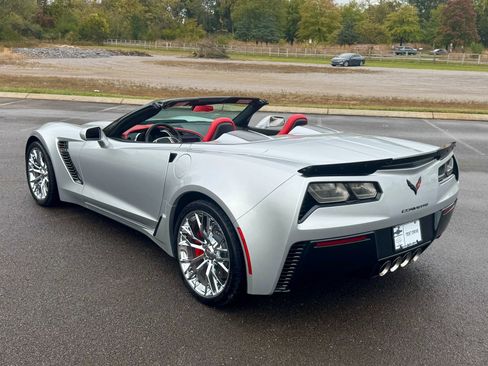 Used 2016 Chevrolet Corvette Z06 w/ 3LZ Preferred Equipment Group image 4