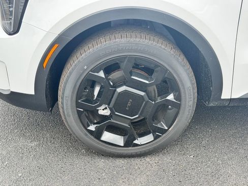 New 2026 Kia Sorento X-Line EX image 9