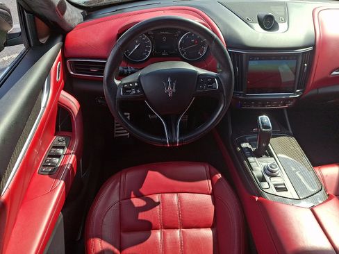 Used 2021 Maserati Levante GTS AWD/4WD image 11