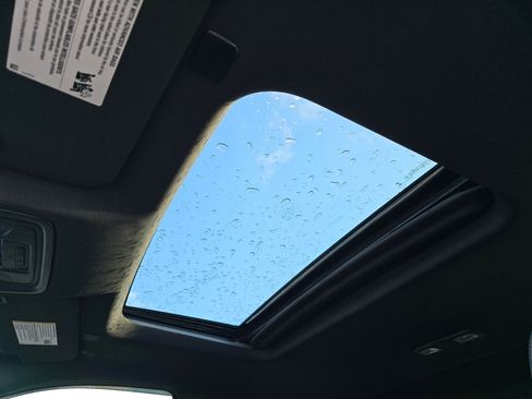 Used 2020 Chevrolet Silverado 1500 High Country w/ Technology Package image 20