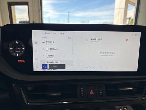 New 2025 Lexus ES 350 w/ Premium Package image 27