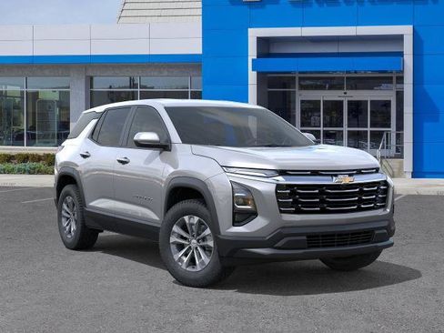 New 2026 Chevrolet Equinox LT w/ Convenience Package II FWD image 7