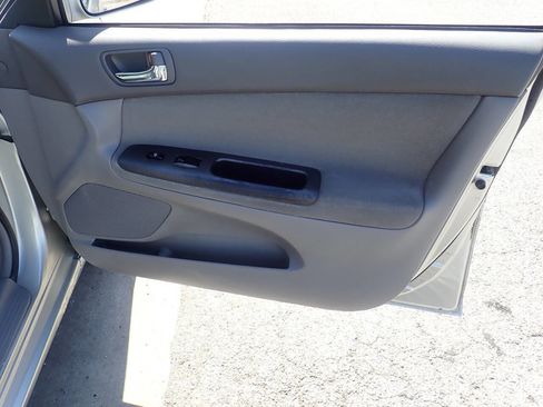 Used 2005 Toyota Camry SE image 23