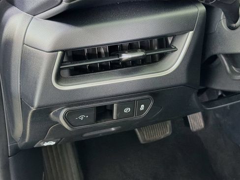 Used 2025 Kia K4 FWD image 13