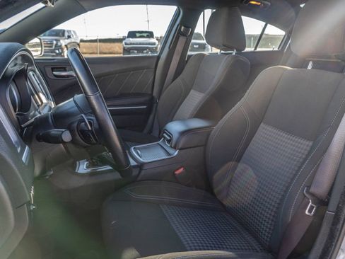 Used 2022 Dodge Charger SXT w/ Navigation & Travel Group image 6
