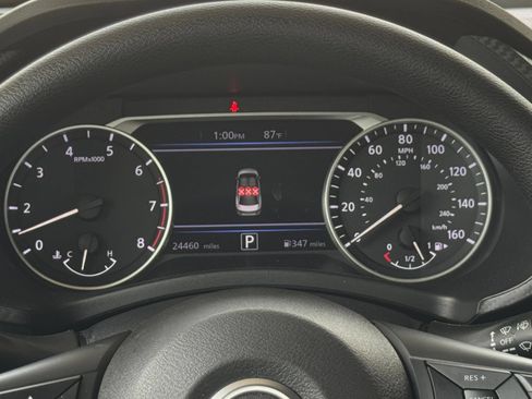 Used 2025 Nissan Sentra SV FWD image 39