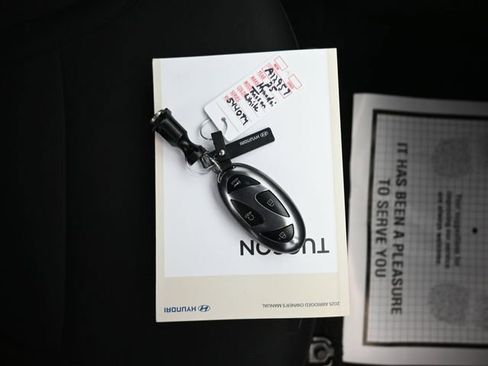 Used 2025 Hyundai Tucson SEL image 11