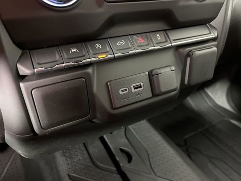 New 2026 Chevrolet Silverado 1500 Custom image 33