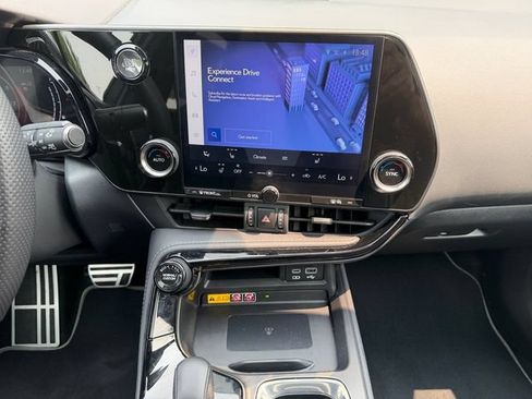 Used 2024 Lexus NX 350 F Sport AWD/4WD image 31