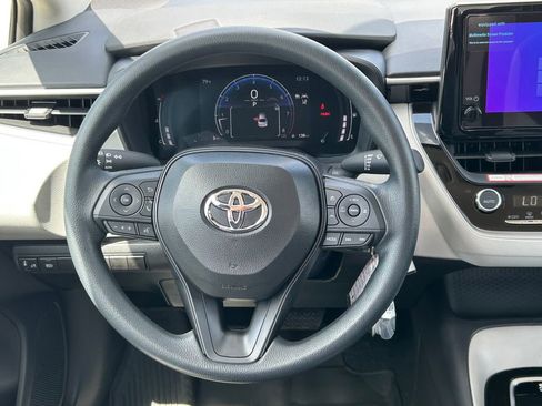 Used 2026 Toyota Corolla LE image 34