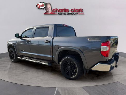 Used 2017 Toyota Tundra SR5 w/ SR5 Upgrade Package RWD image 4