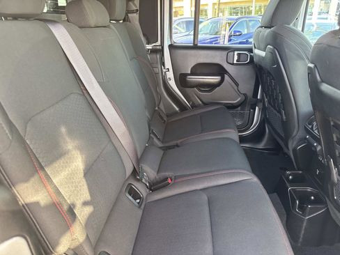 Used 2020 Jeep Gladiator Rubicon image 28
