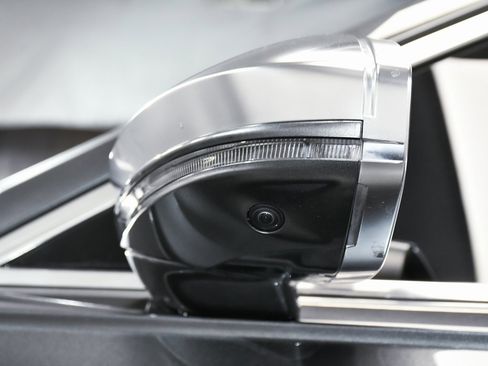 Used 2023 Audi S8 image 93