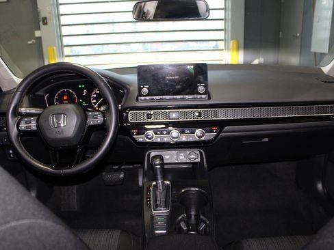 Used 2022 Honda Civic EX image 25