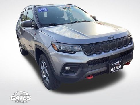 Used 2022 Jeep Compass Trailhawk w/ Trailhawk Convenience Group AWD/4WD image 1