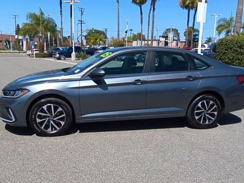 Used 2025 Volkswagen Jetta S FWD image 4