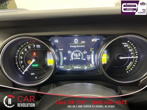 Used 2023 Jeep Wrangler Unlimited Rubicon 4xe AWD/4WD image 32