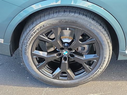 Certified 2024 BMW X7 xDrive40i w/ Executive Package AWD/4WD image 7