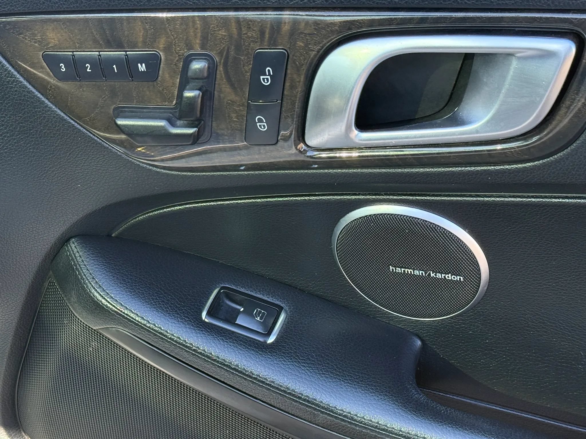 Used 2013 Mercedes-Benz SLK 250 image 22