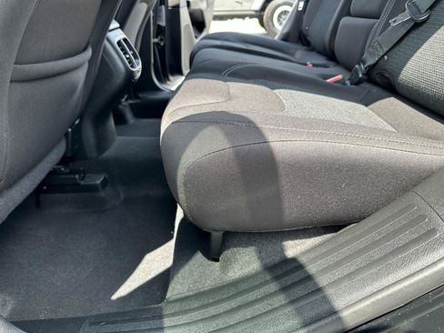 Used 2019 Jeep Cherokee Latitude w/ Popular Appearance Group AWD/4WD image 25
