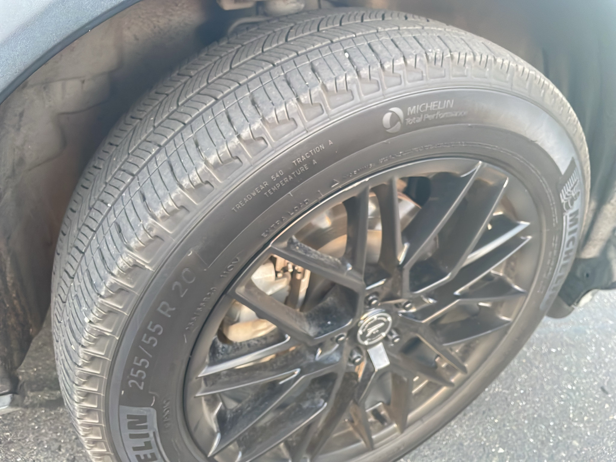 Used 2020 Ford Explorer Limited AWD/4WD image 5