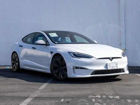 Used 2021 Tesla Model S Long Range AWD/4WD image 18