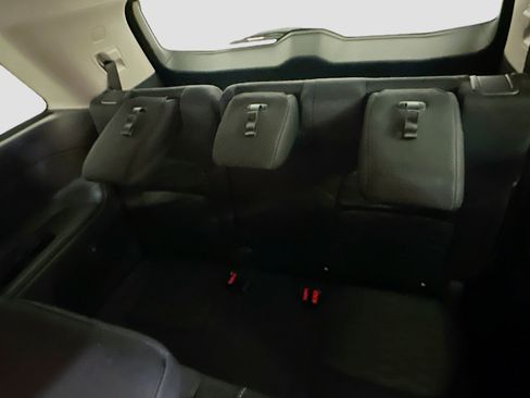 Used 2023 Nissan Pathfinder SV AWD/4WD image 29