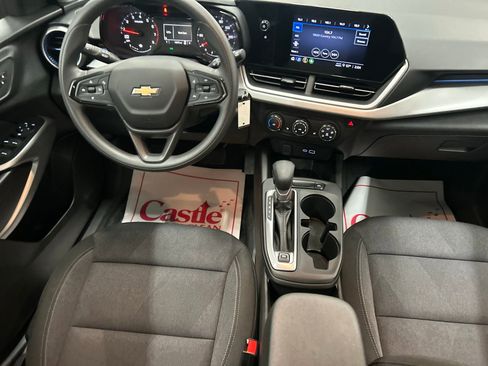 Used 2024 Chevrolet Trax LS w/ LS Convenience Package FWD image 26