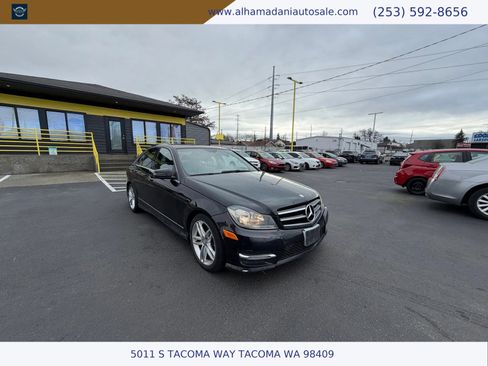 Used 2014 Mercedes-Benz C 250 Sedan image 4