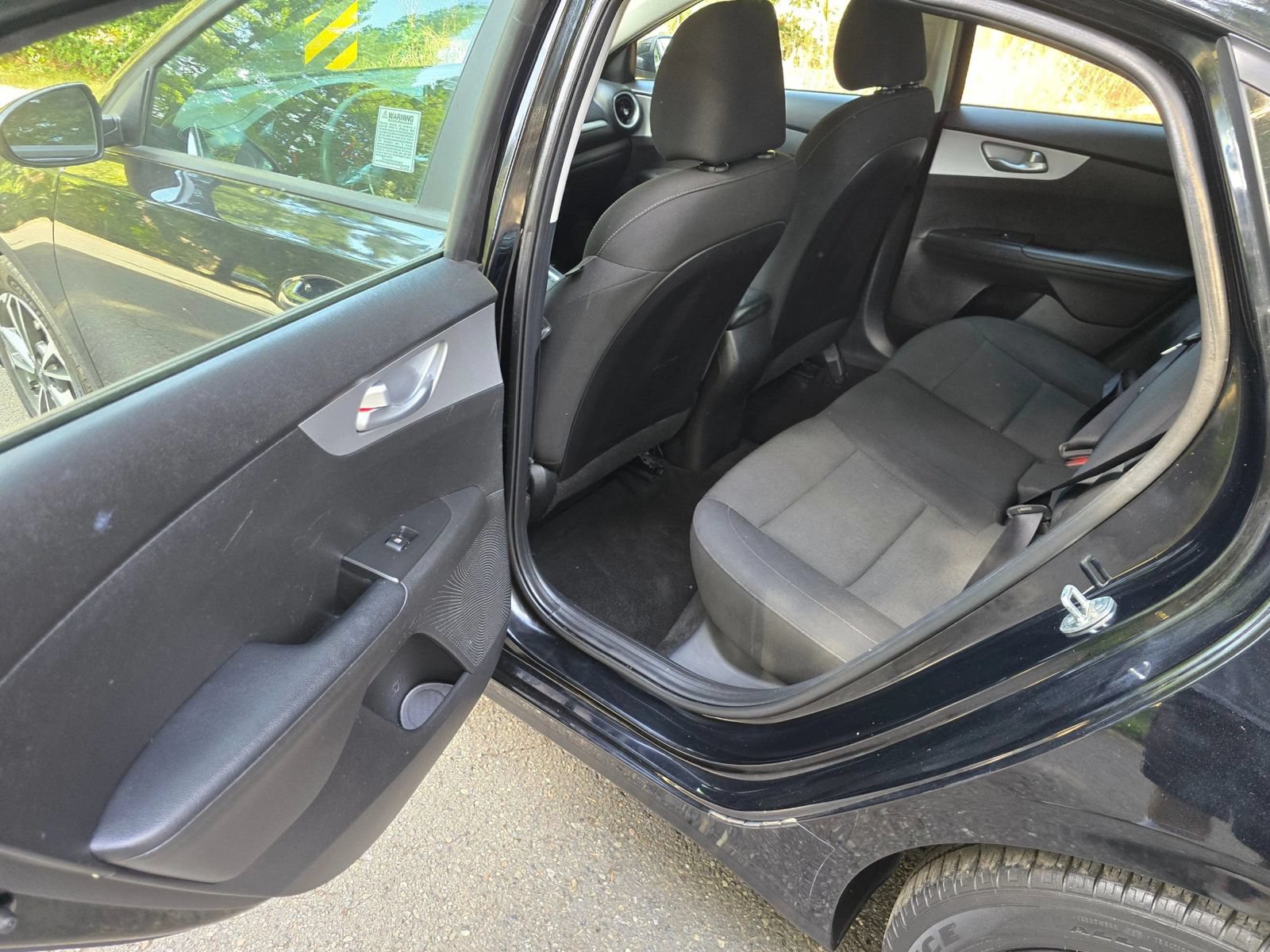 Used 2023 Kia Forte LXS w/ LXS Technology Package FWD image 15