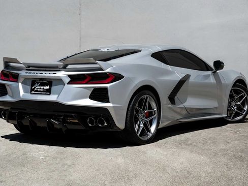 Used 2020 Chevrolet Corvette Stingray Preferred Cpe w/ 2LT Preferred Equipment Group RWD image 9