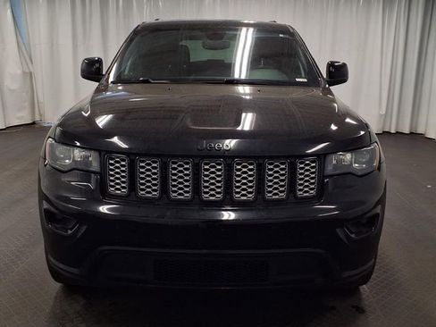 Used 2018 Jeep Grand Cherokee Altitude AWD/4WD image 7