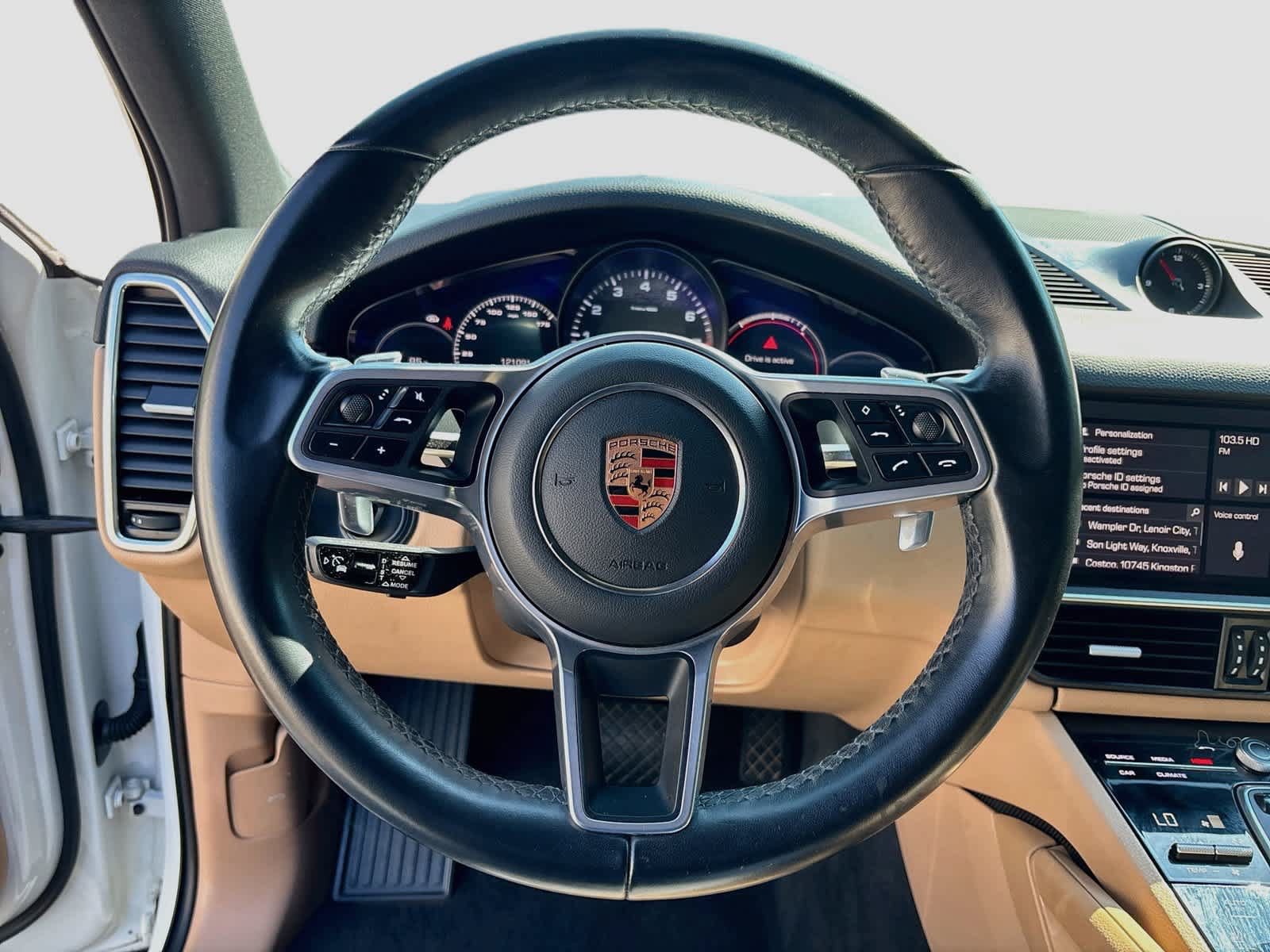 Used 2020 Porsche Cayenne AWD/4WD image 11